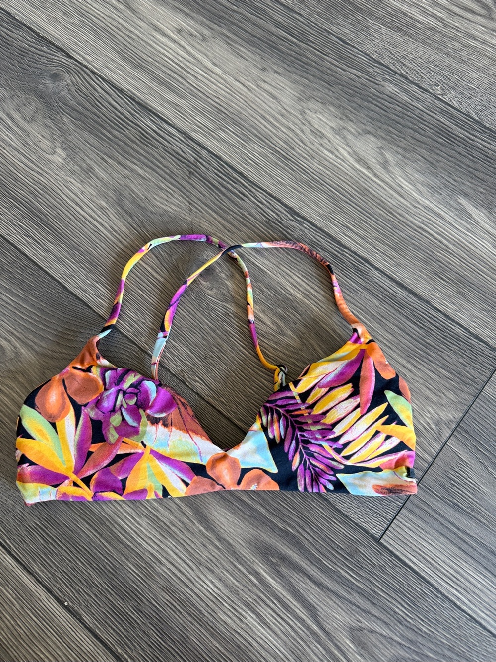 Roxy bikini top size small